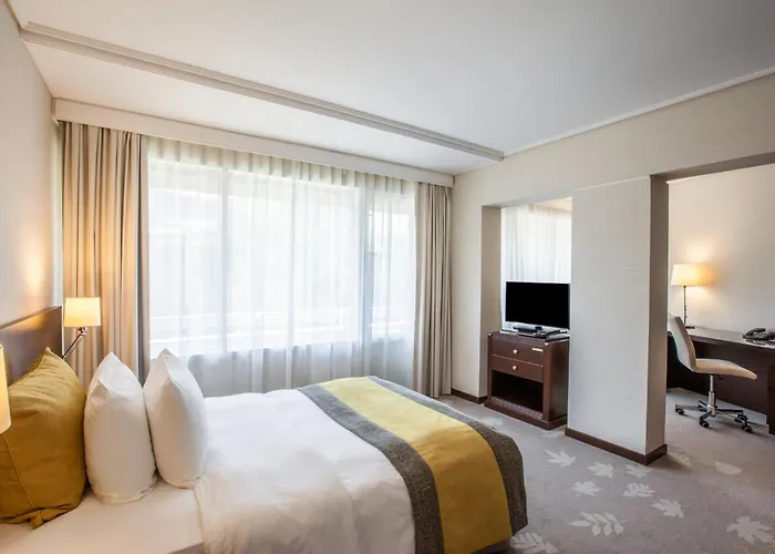 Standard Twin Room Mobility accessible