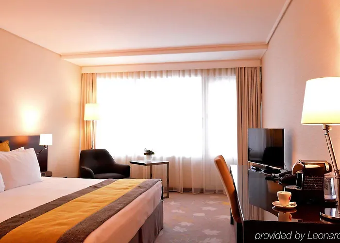 Premium Queen Room